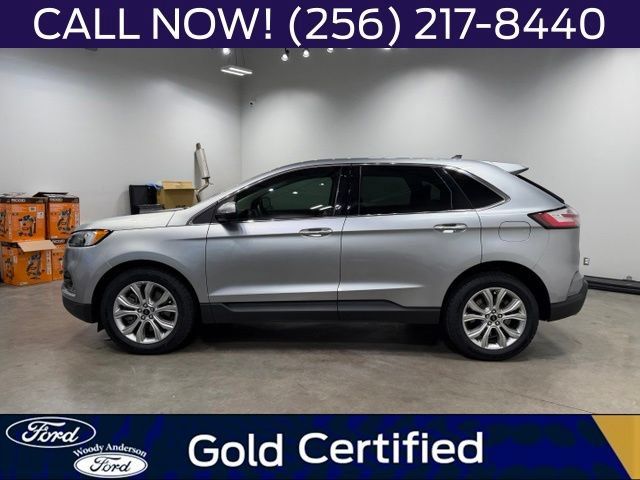 Used 2024 Ford Edge Titanium AWD/4WD image 3