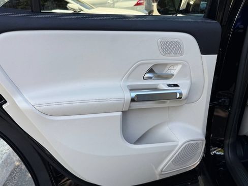 New 2026 Mercedes-Benz GLB 250 image 22