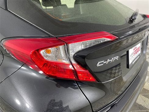 Used 2019 Toyota C-HR Limited image 16