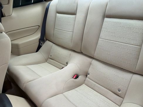 Used 2005 Ford Mustang Premium RWD image 14
