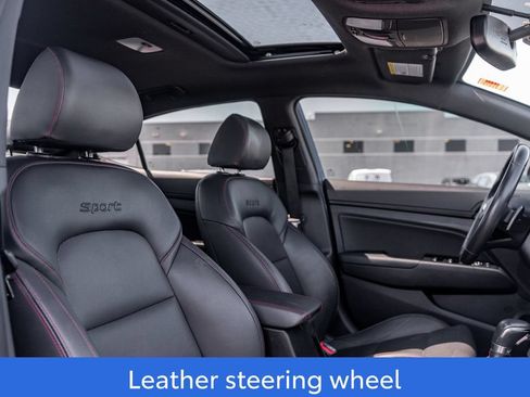 Used 2018 Hyundai Elantra Sport FWD image 12