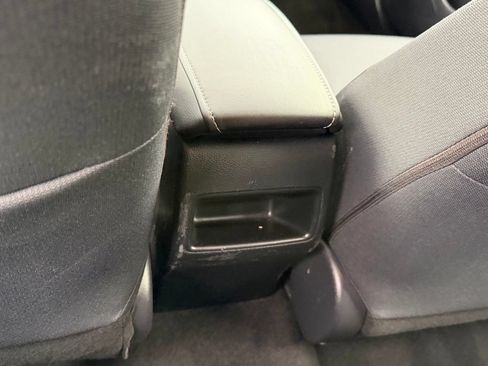 Used 2019 Toyota Corolla SE FWD image 18