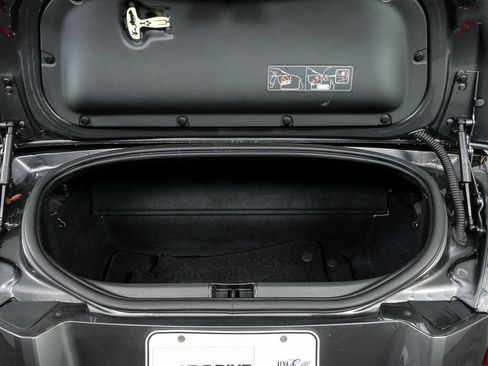 Used 2005 Chrysler Crossfire Limited image 24