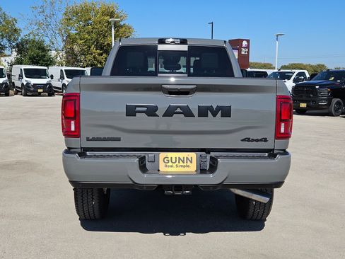 New 2026 RAM 2500 Laramie AWD/4WD image 4