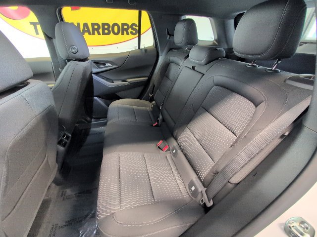 New 2026 Chevrolet Equinox LT w/ LPO, Floor Liner Package FWD image 30