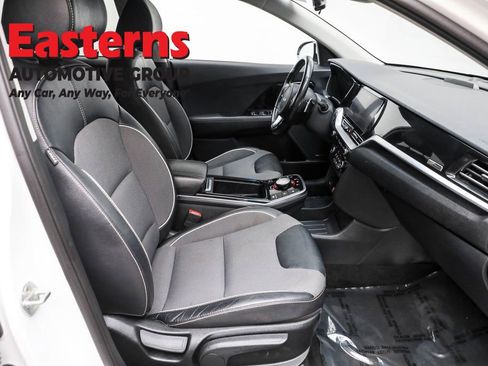 Used 2022 Kia Niro EX w/ Cold Weather Package image 23