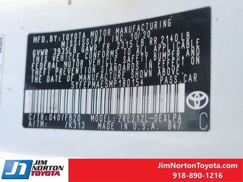 Used 2021 Toyota Corolla LE image 34