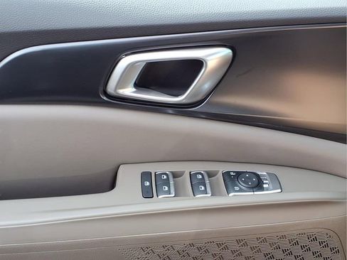 New 2026 Kia Carnival LX FWD image 14