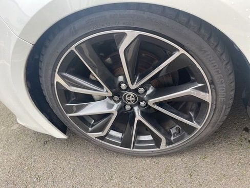 Used 2019 Toyota Corolla XSE image 12