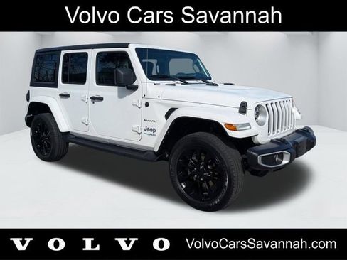 Used 2021 Jeep Wrangler Unlimited Sahara w/ Cold Weather Group AWD/4WD image 1