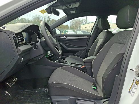 New 2026 Volkswagen Jetta Sport FWD image 9