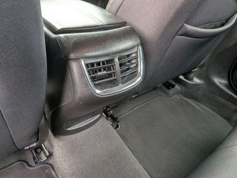 Used 2025 Chevrolet Malibu LT FWD image 36