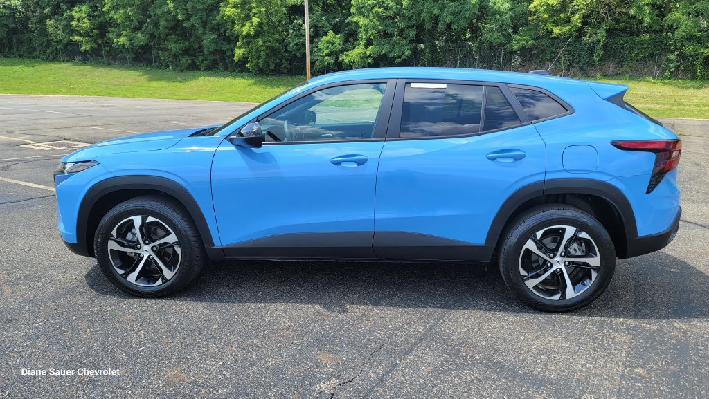 Used 2024 Chevrolet Trax RS w/ Driver Confidence Package FWD image 7