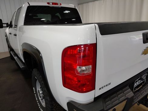 Used 2008 Chevrolet Silverado 2500 W/T AWD/4WD image 16