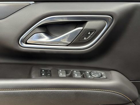 Used 2024 GMC Yukon AT4 AWD/4WD image 23