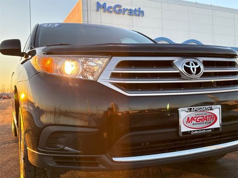 Used 2012 Toyota Highlander FWD image 13