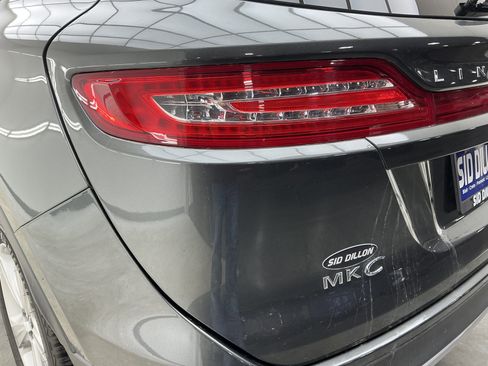 Used 2017 Lincoln MKC Premiere image 21