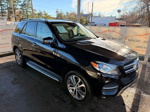 Used 2016 Mercedes-Benz GLE 350 4MATIC w/ Premium Package image 7