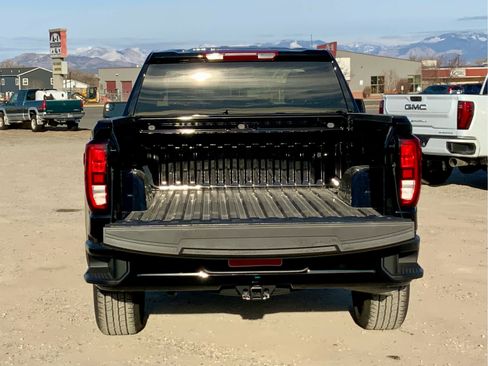 New 2026 GMC Sierra 1500 Elevation image 16