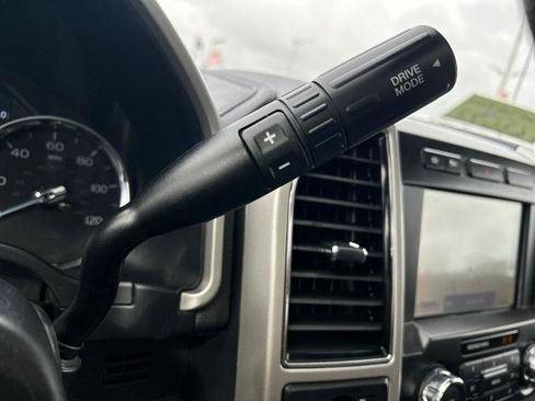 Certified 2020 Ford F350 Lariat image 31