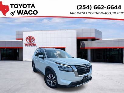 Used 2023 Nissan Pathfinder SL