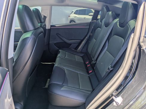 Used 2025 Tesla Model 3 Long Range AWD/4WD image 27