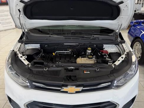 Used 2019 Chevrolet Trax LT w/ LT Convenience Package FWD image 25
