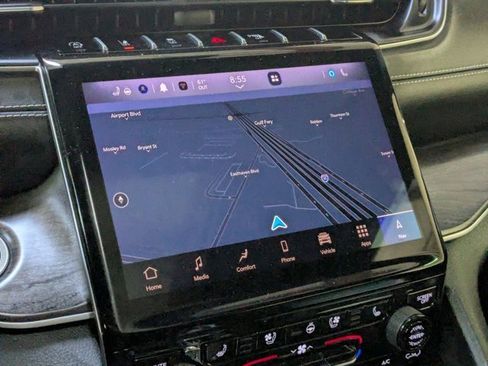 Used 2024 Jeep Grand Cherokee L Limited w/ Luxury Tech Group II image 20