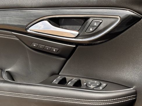Used 2023 Buick Envision Essence w/ Sport Touring Package FWD image 23