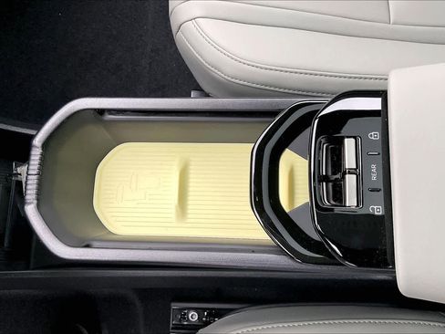 New 2026 Volvo EX30 Cross Country Ultra image 10