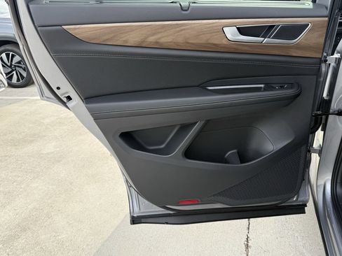 New 2026 Volkswagen Atlas SE image 22