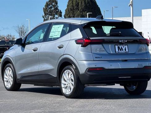 New 2027 Chevrolet Bolt LT w/ Comfort Package image 6