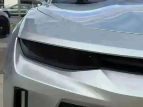 Used 2016 Chevrolet Camaro LT RWD image 5