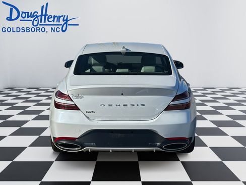 Used 2024 Genesis G70 2.5T RWD image 4