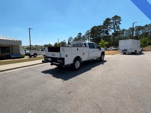 Used 2025 Chevrolet Silverado 3500 LT w/ Convenience Package AWD/4WD image 5