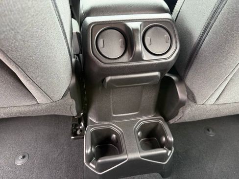 Used 2024 Jeep Wrangler Unlimited Sport AWD/4WD image 25