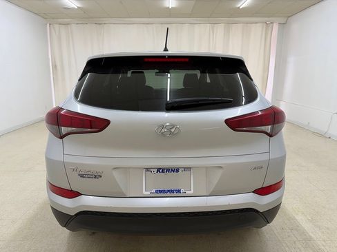 Used 2018 Hyundai Tucson SE w/ Cargo Package AWD/4WD image 4