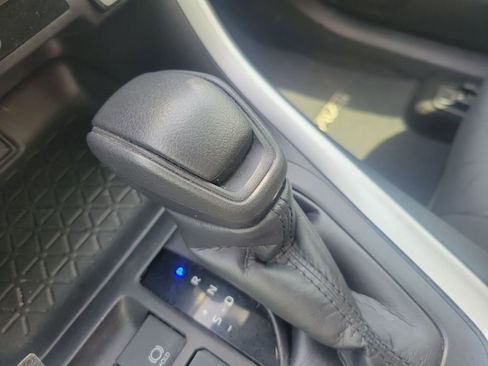 Certified 2021 Toyota RAV4 XLE FWD image 27