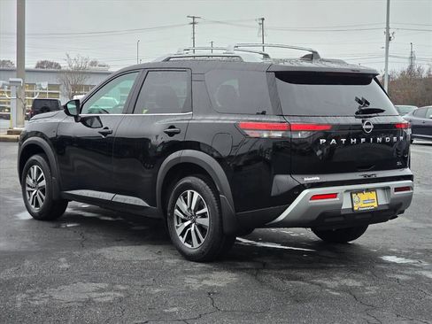 New 2025 Nissan Pathfinder SL image 19