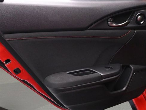 Used 2018 Honda Civic Type R image 14