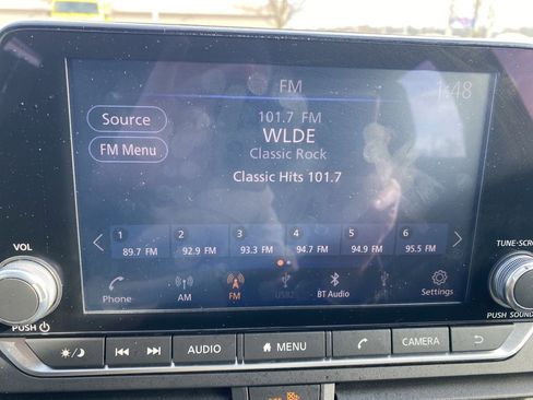 Used 2024 Nissan Altima 2.5 SV image 13