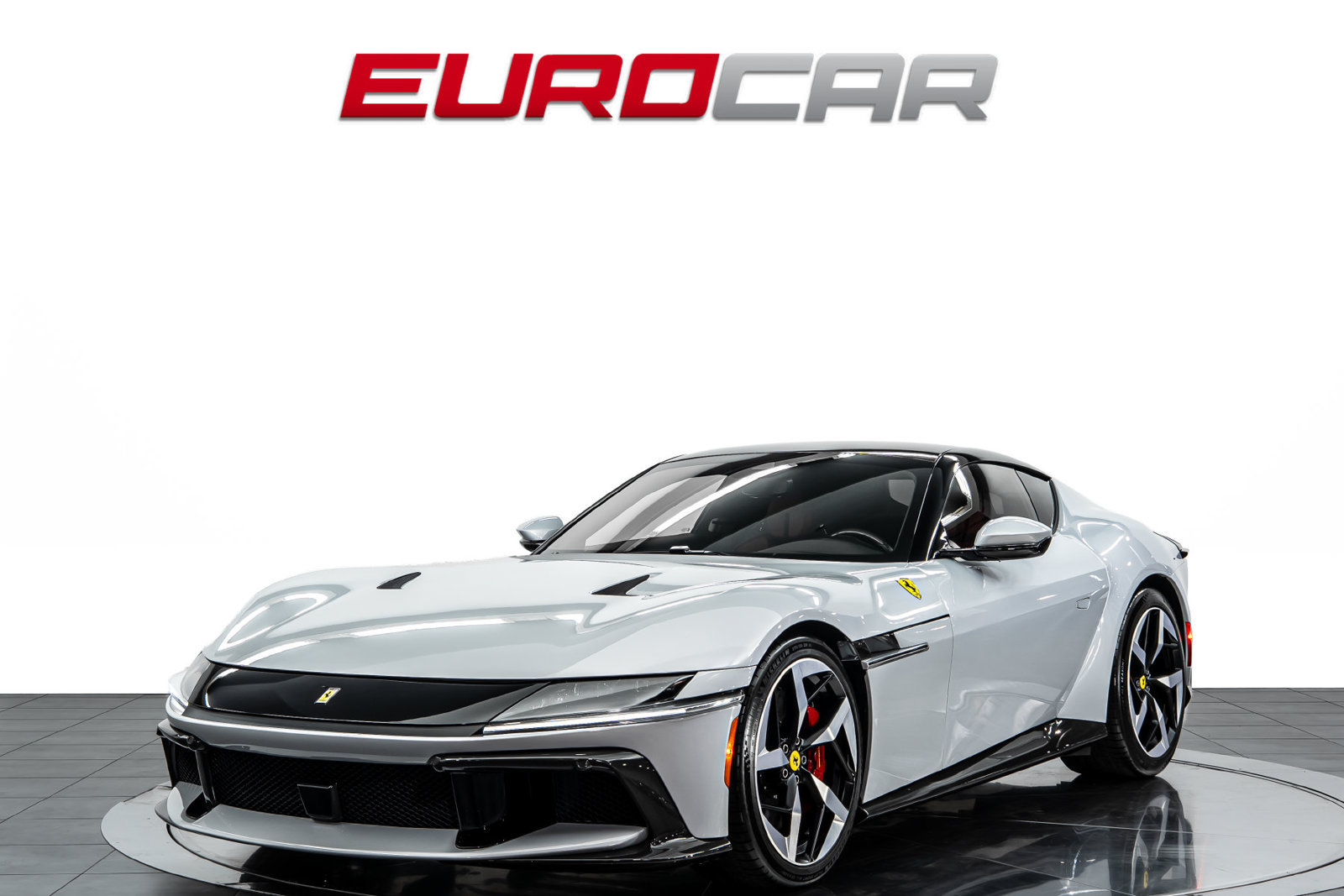 Used 2025 Ferrari 12Cilindri RWD image 1
