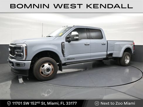 Used 2024 Ford F350 Platinum AWD/4WD image 1