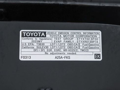 Certified 2025 Toyota RAV4 XLE w/ Convenience Package FWD image 31