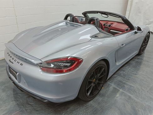 Used 2016 Porsche Boxster Spyder RWD image 24