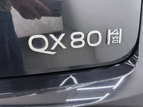 Used 2025 INFINITI QX80 Sensory AWD/4WD image 10