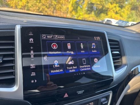 Used 2018 Honda Ridgeline RTL-E image 22