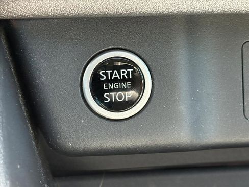 Certified 2023 Nissan Rogue SV w/ SV Premium B Package AWD/4WD image 11