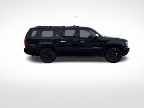 Used 2007 Chevrolet Suburban LTZ w/ LTZ Preferred Equipment Group image 6