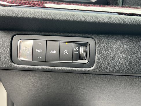 New 2026 Chevrolet Traverse Z71 image 18